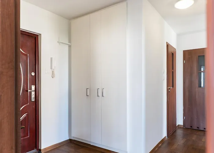 Concierge Center View