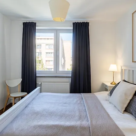 Apartment Concierge Center View Warschau
